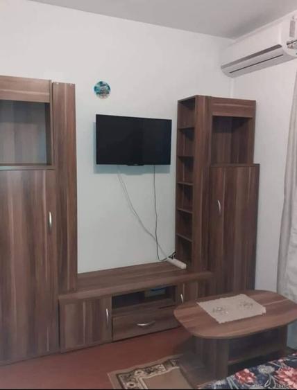 Garsonieră decomandată în Exterior Vest