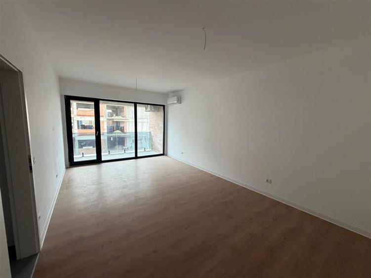Apartament cu 3 camere decomandat în Nord