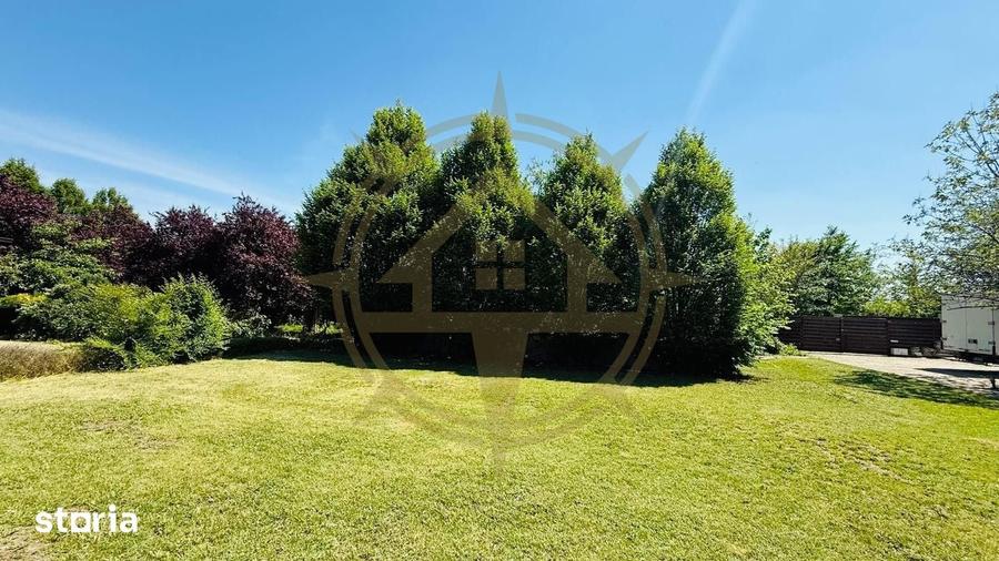 Casă cu Piscina în Corbeanca