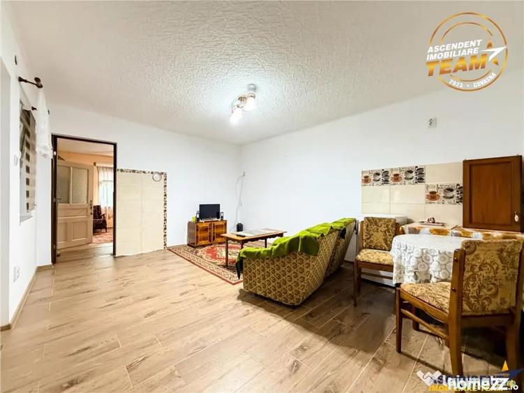 Casă cu 4 camere cu Teren 1315 Mp în Cernat