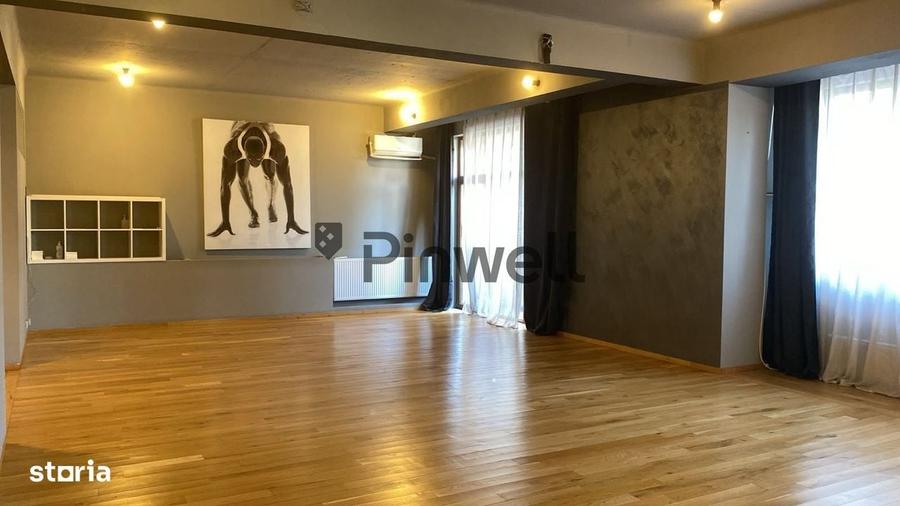 Apartament cu 4 camere în Dacia