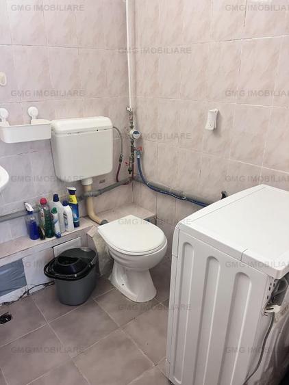 Apartament cu 2 camere decomandat în Tei
