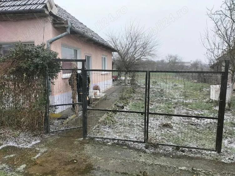 Casă cu Teren 600 Mp în Scărișoara Nouă