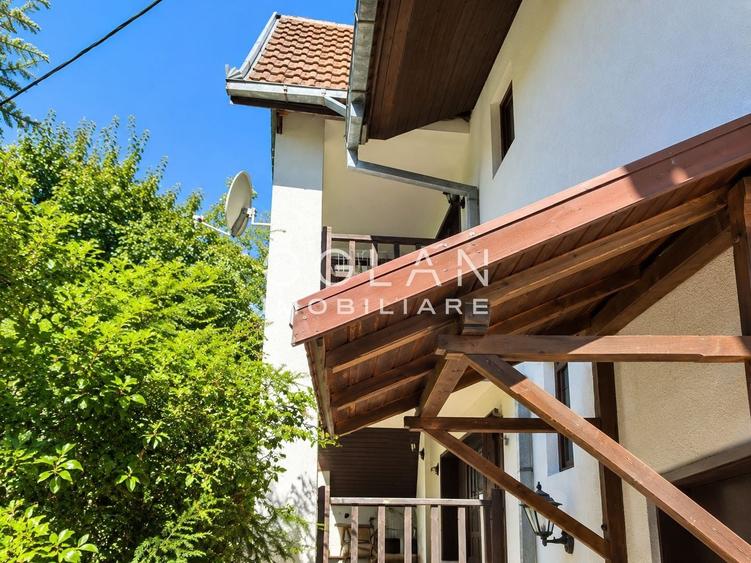 Casă individuală cu 4 camere cu Canalizare în Bobâlna