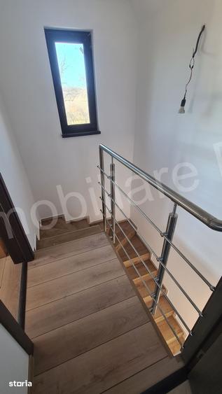 Casă cu 3 camere cu Teren 3582 Mp în Corbi