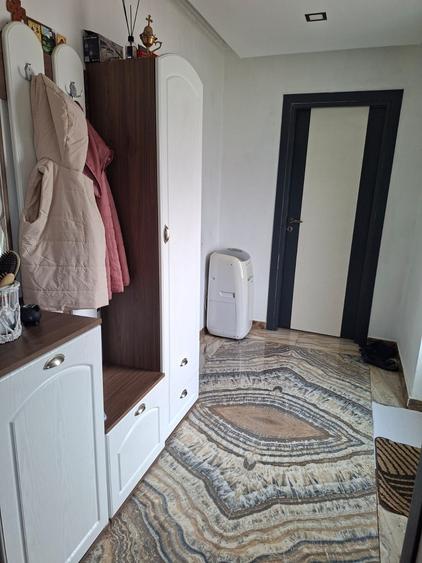 Casă cu 4 camere cu Teren 650 Mp în Vulcan