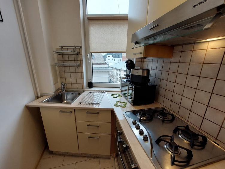 Apartament cu 2 camere semidecomandat în Cișmigiu