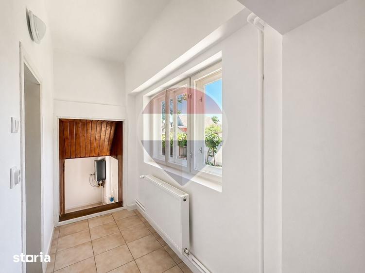 Casă cu 3 camere cu Teren 305 Mp în IAR
