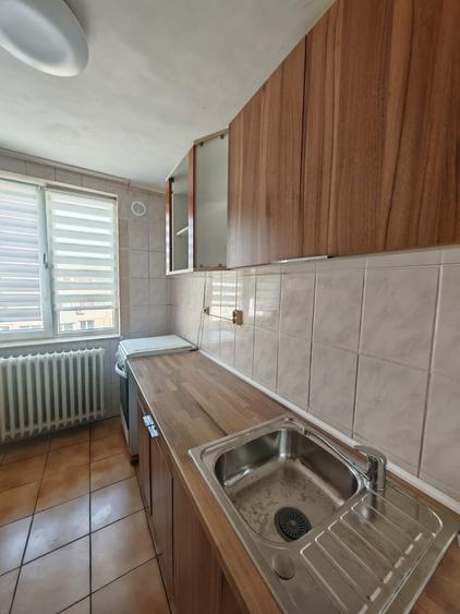 Apartament cu 3 camere în Colentina