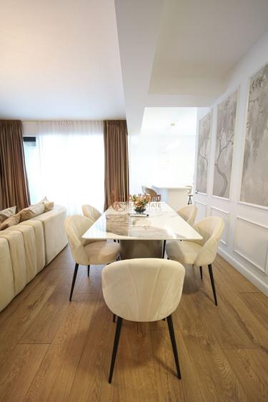 Apartament cu 4 camere în Sud-Vest