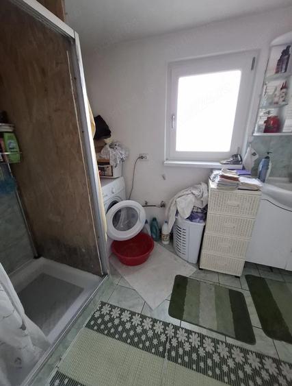 Casă cu Teren 5000 Mp în Central