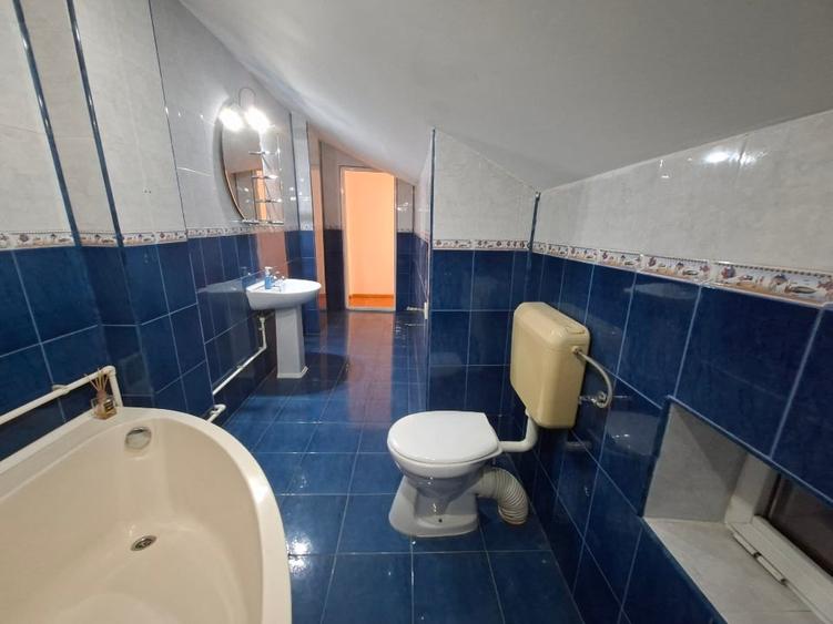 Casă cu 4 camere cu Canalizare în Calea Călărașilor