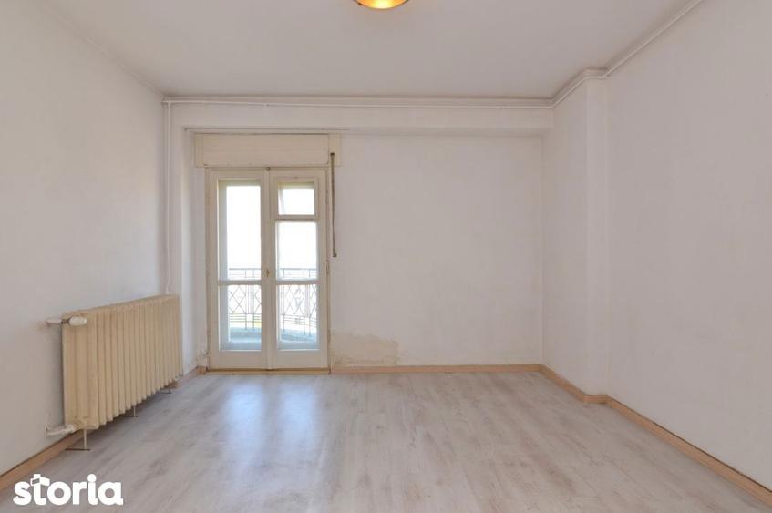 Apartament cu 4 camere decomandat în Centrul Civic