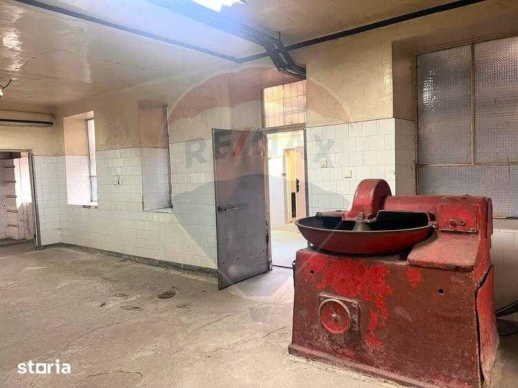 Spațiu comercial, de 299 mp, în Centrul Istoric
