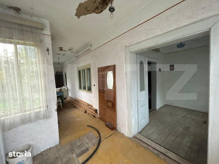 Casă cu 4 camere cu Teren 2000 Mp în Central