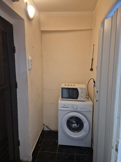 Ofer spre inchiriere apartament cu o camera 28mp in rogerius - 1