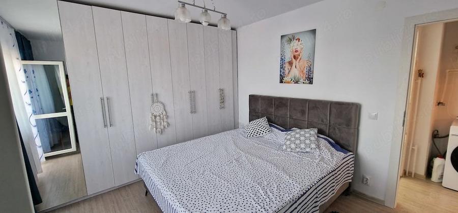 Apartament cu 3 camere decomandat în Cantacuzino