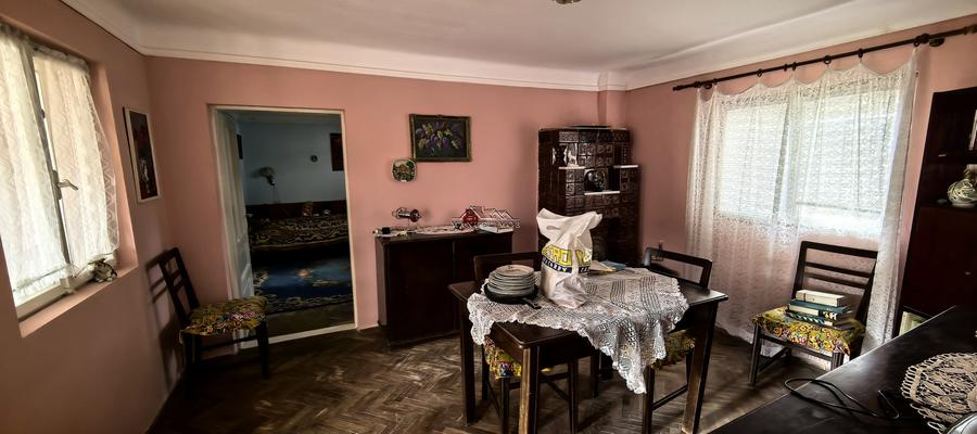 Casă individuală cu 5 camere cu Teren 538 Mp în Sud