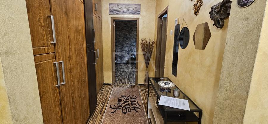 Apartament cu 2 camere decomandat, mobilat în Titan