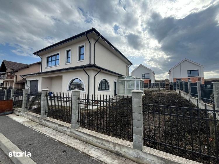 Casă cu 5 camere cu Teren 500 Mp în Gheorgheni