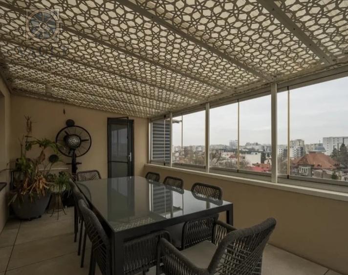 Apartament cu 4 camere decomandat, mobilat în Iancului