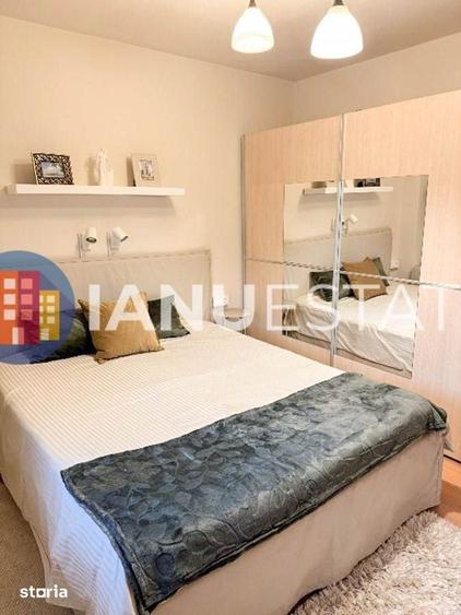 Apartament cu 3 camere semidecomandat în Tineretului
