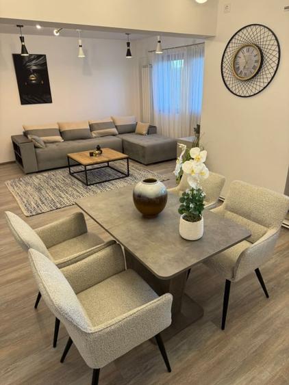 Apartament cu 3 camere, mobilat în Ultracentral
