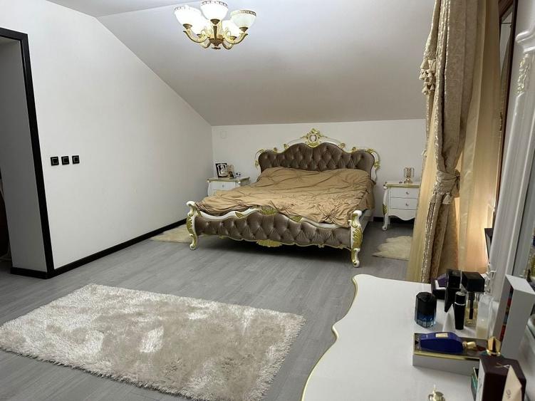 Casă cu 4 camere în Geamăna