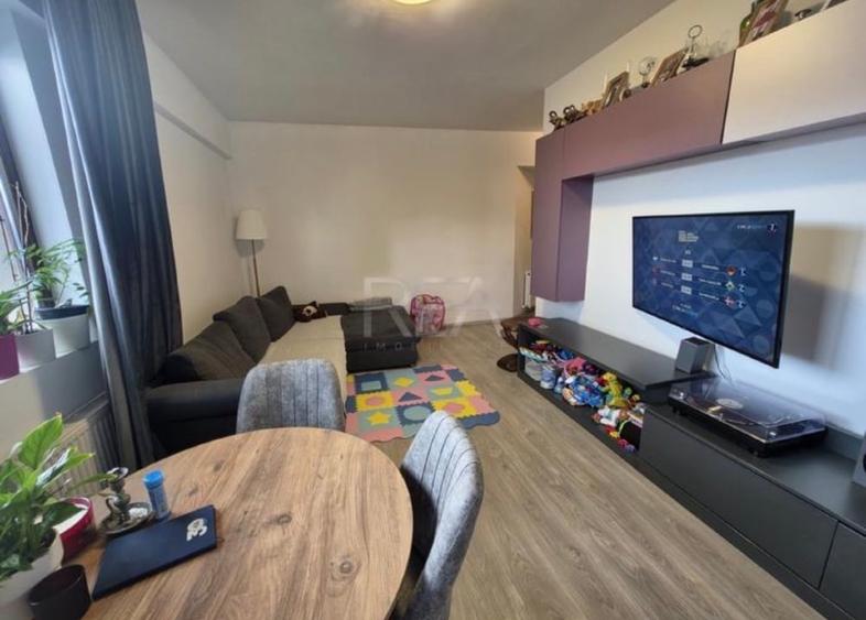 Apartament cu 3 camere decomandat, mobilat în Bucureștii Noi