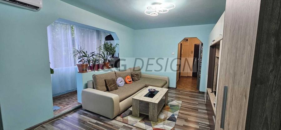 Apartament cu 3 camere semidecomandat, mobilat în Circumvalațiunii
