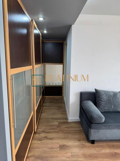 Apartament cu 2 camere semidecomandat, mobilat în Complex Studențesc