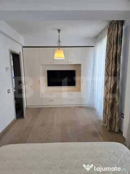 Apartament cu 2 camere decomandat în Centrul Istoric