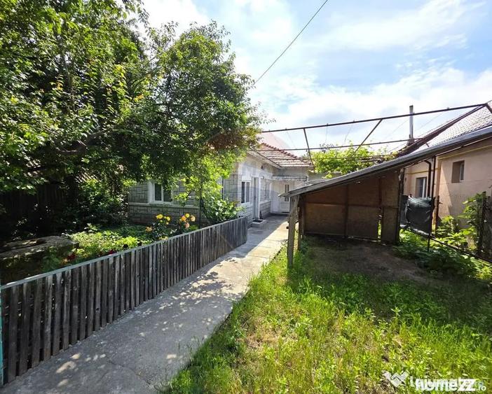 Casă cu 4 camere cu Teren 1254 Mp în Potoceni