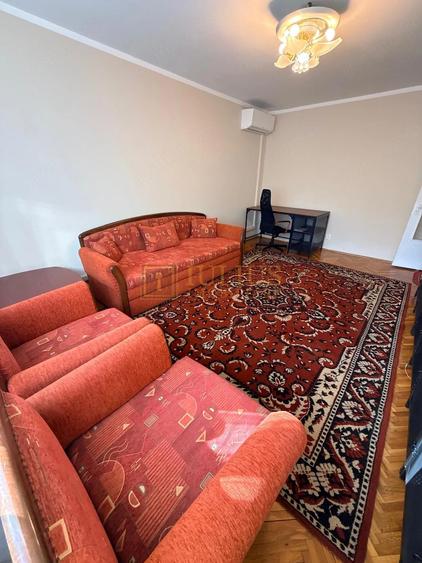 Apartament cu 2 camere decomandat în Soarelui