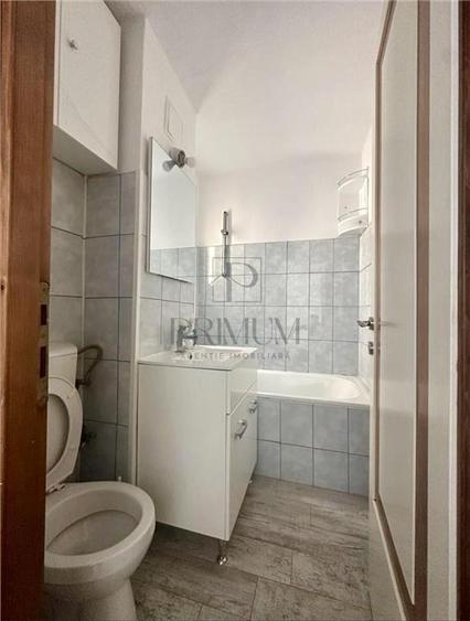 Apartament cu 2 camere semidecomandat, mobilat în Gheorghe Lazăr