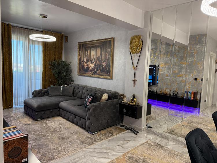 Apartament cu 3 camere decomandat în Valea Lupului