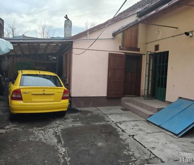 Casă cu 3 camere în Central
