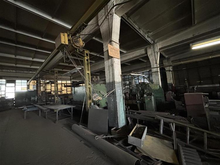 Spațiu industrial, de 3,500 mp, în Militari