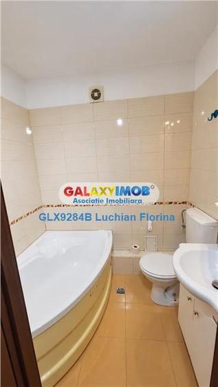 Apartament cu 3 camere semidecomandat, mobilat în Berceni