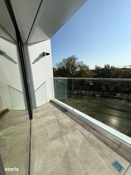 Apartament cu 3 camere în Tei