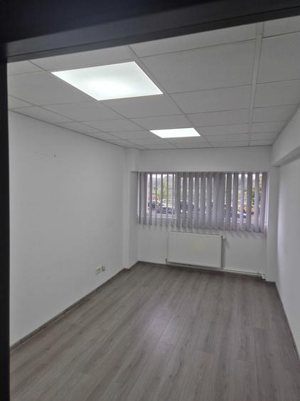 Spațiu comercial, de 10 mp, în Ghencea
