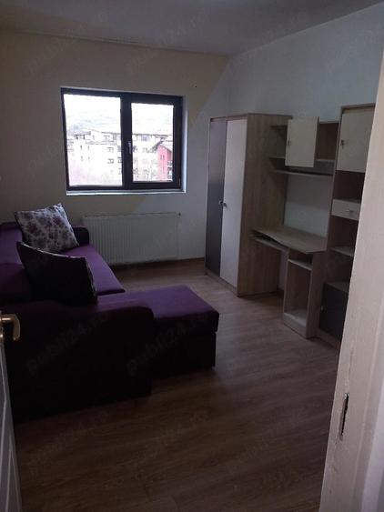Apartament cu 2 camere semidecomandat în Florești