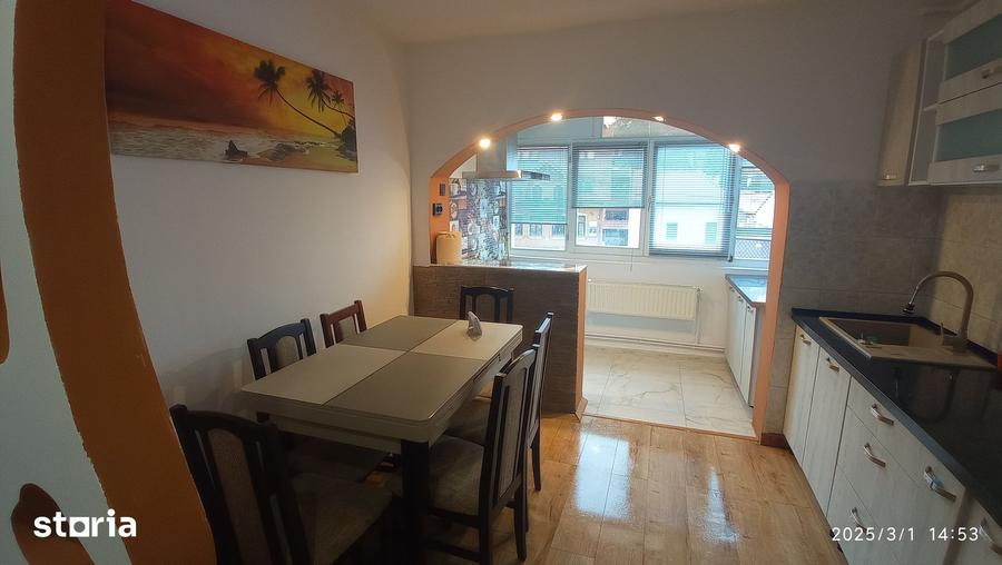 Apartament cu 3 camere în Gara Mare