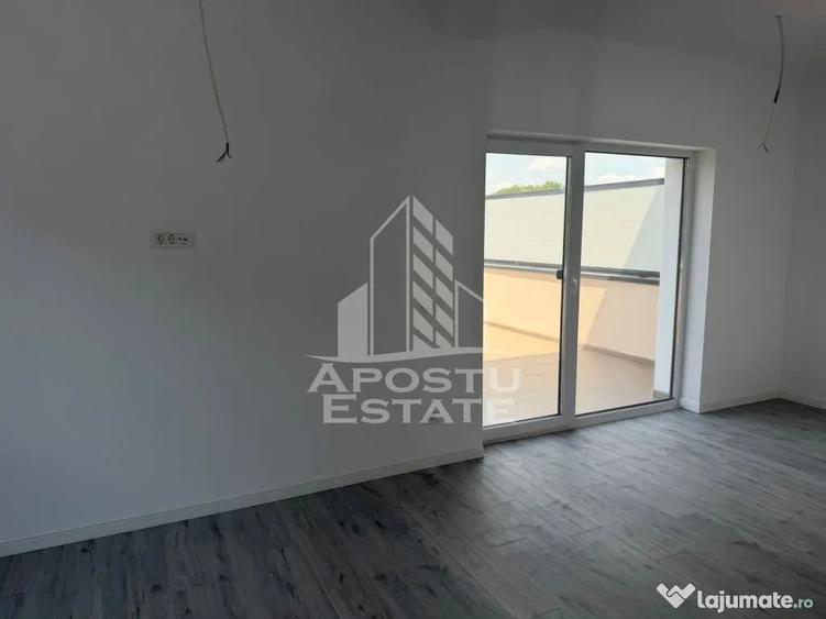 Casă cu 4 camere cu Teren 320 Mp în Ghiroda