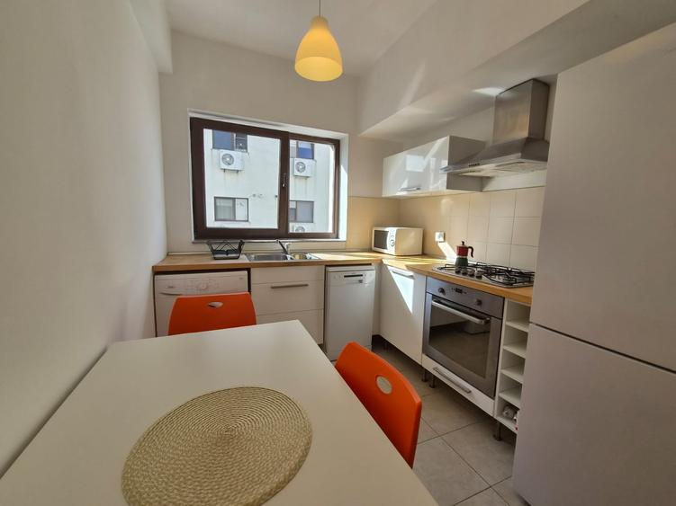 Apartament cu 3 camere decomandat în Iancu Nicolae