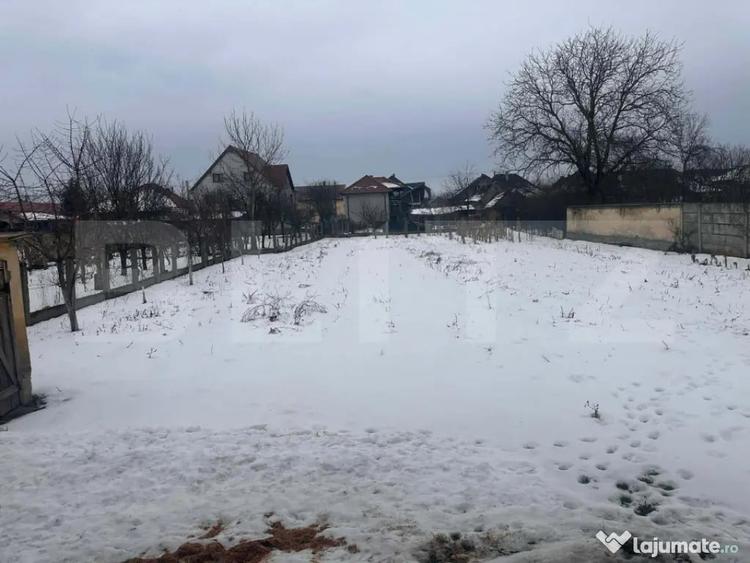 Casă cu 3 camere cu Teren 1643 Mp în Central