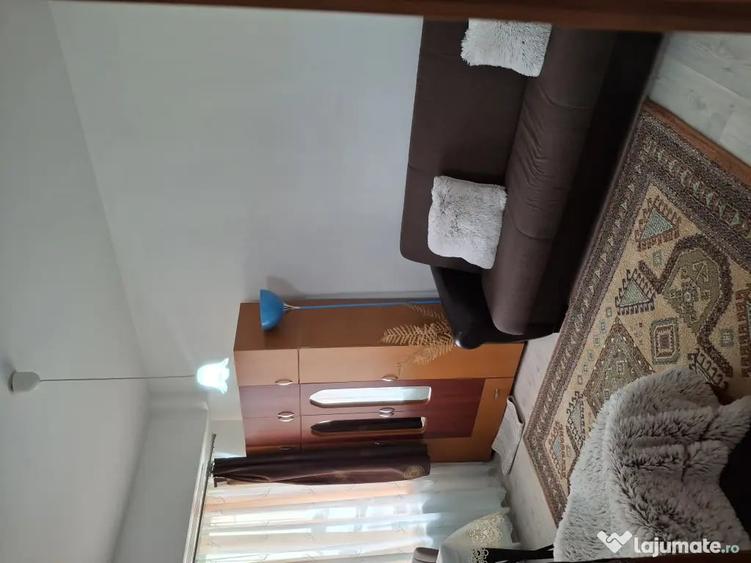 Garsonieră decomandată în Bucium