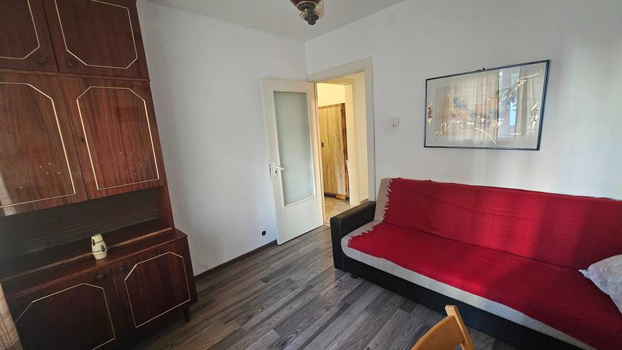 Apartament cu 3 camere decomandat în Complex Studențesc