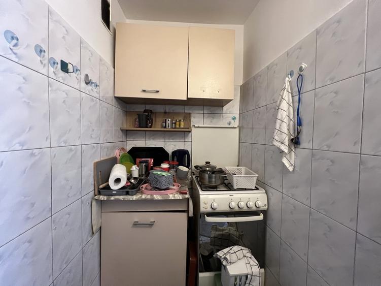 Garsonieră decomandată, mobilată în Blașcovici