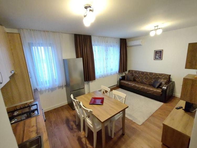 Apartament cu 2 camere semidecomandat în Brâncoveanu